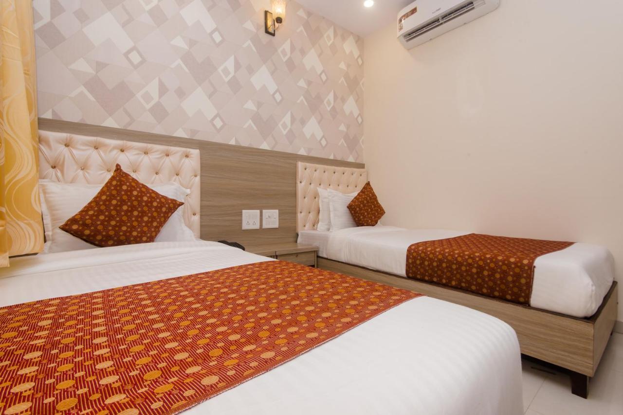 Oyo 14056 Golden Arch Hotell Mumbai Exteriör bild